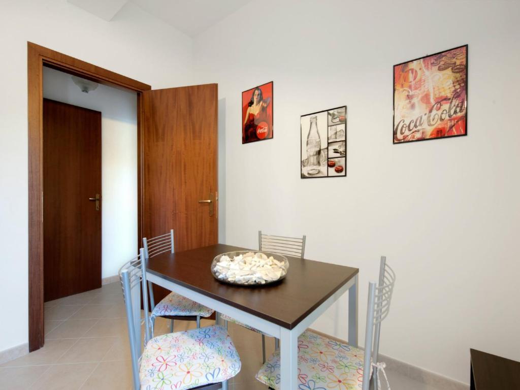 B&B La Casetta لاديسْبولِ الغرفة الصورة